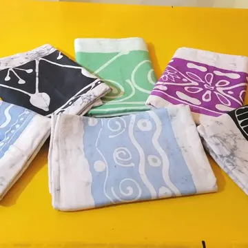 View photo 2 of 2, Batik Fabric Length 01